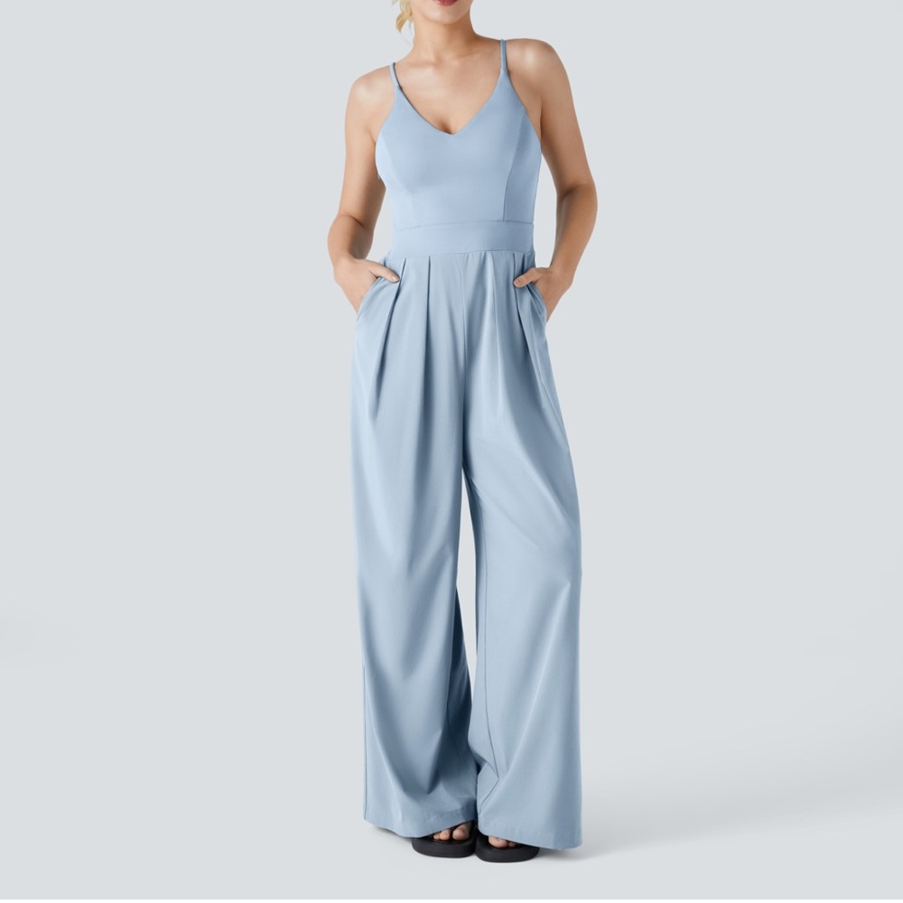 {Halara} Breezeful Backless, Wide Leg, Quick Dry, Jumpsuit w/ Pockets!